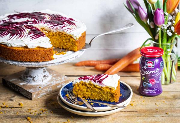 Karottenkuchen mit Marmeladen-Frosting