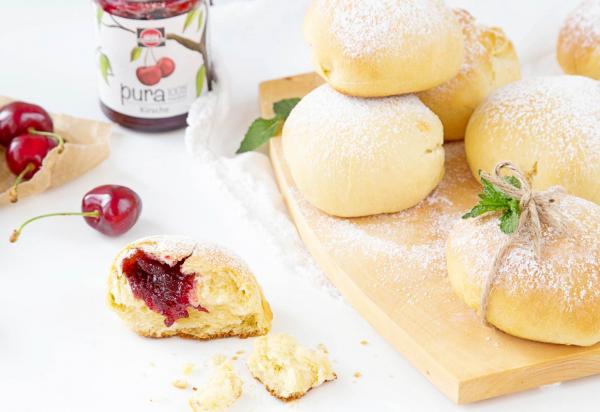 Fruchtige Kirsch-Buchteln
