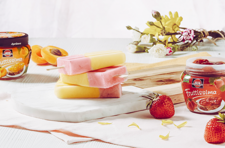 Frozen Yogurt Popsicles