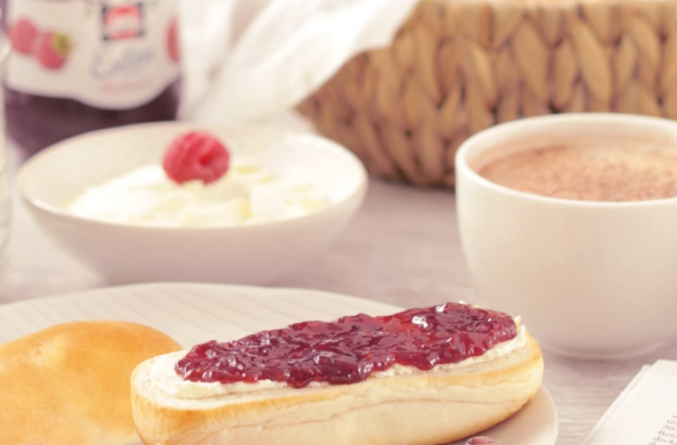 Fluffige Milchbrötchen