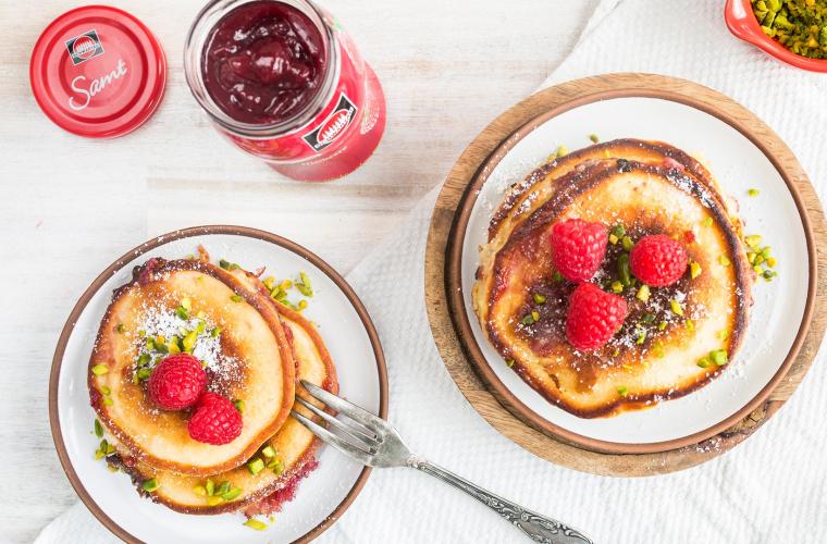 Gefüllte Pancakes mit Marmelade