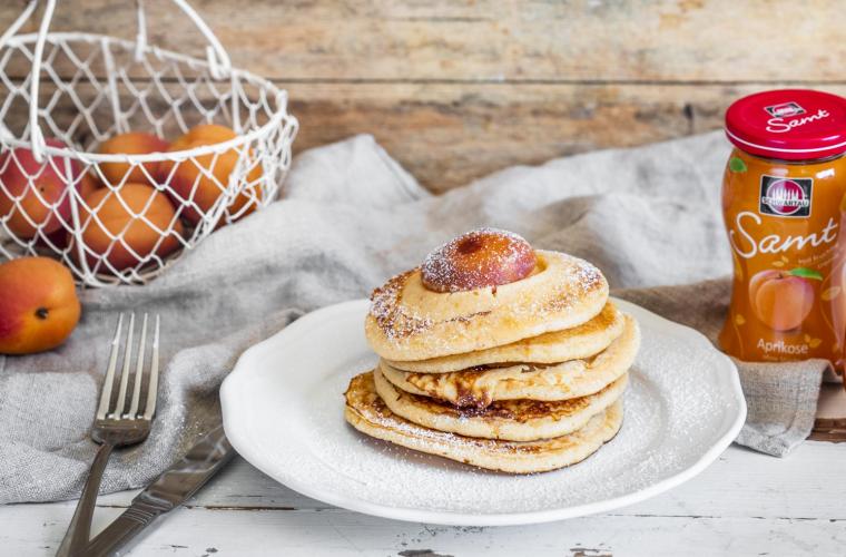 Aprikosen-Pancake-Turm
